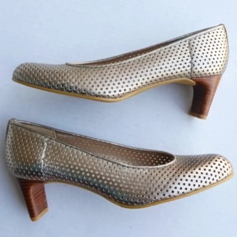 {Stuart Weitzman} Gold Perforated Round Toe Heels